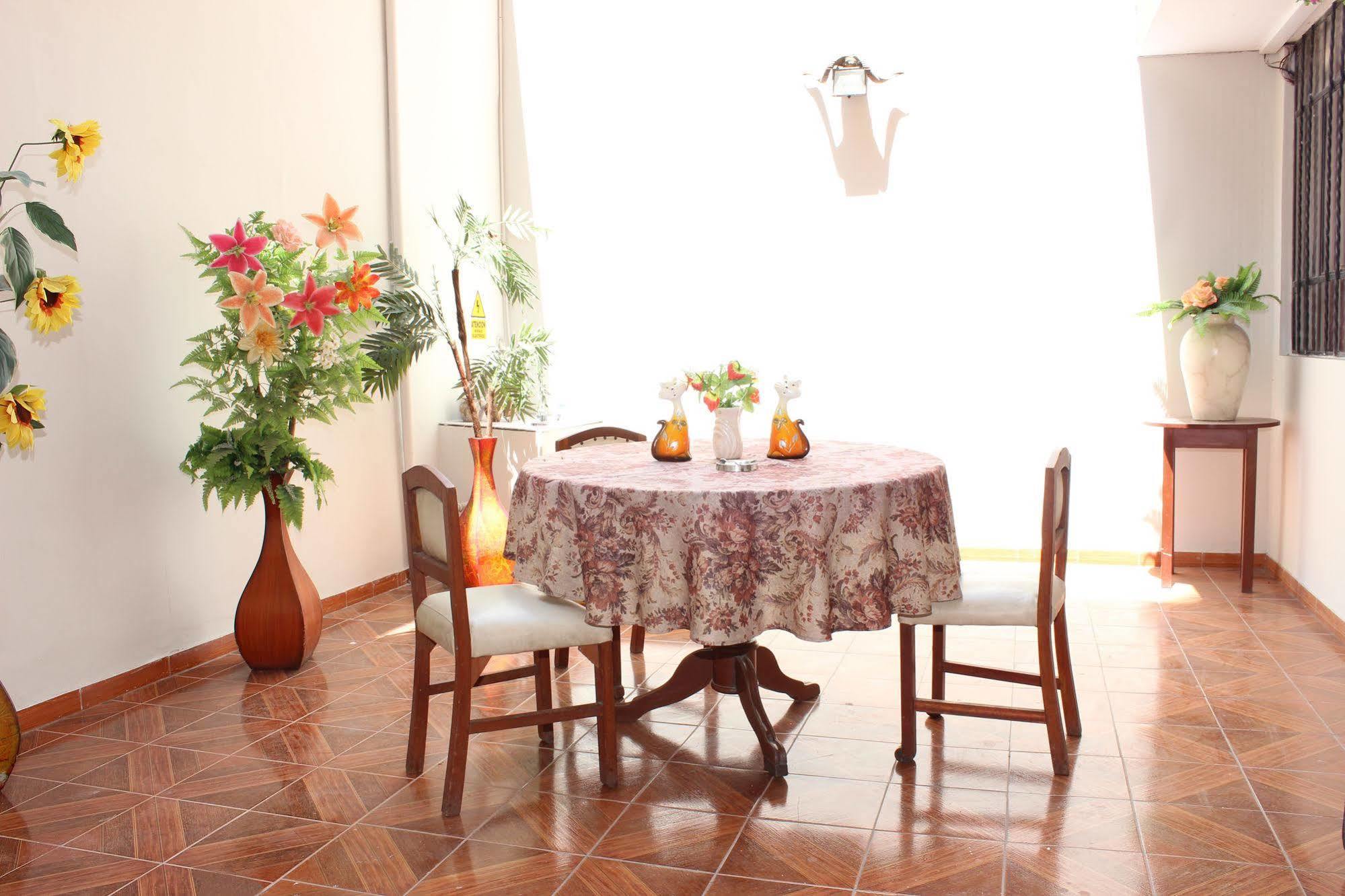 Hostal Las Fresas Lima Airport Callao Exterior photo